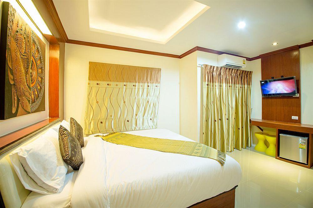 Ilmare Patong Place Екстериор снимка