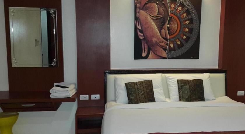 Ilmare Patong Place Екстериор снимка