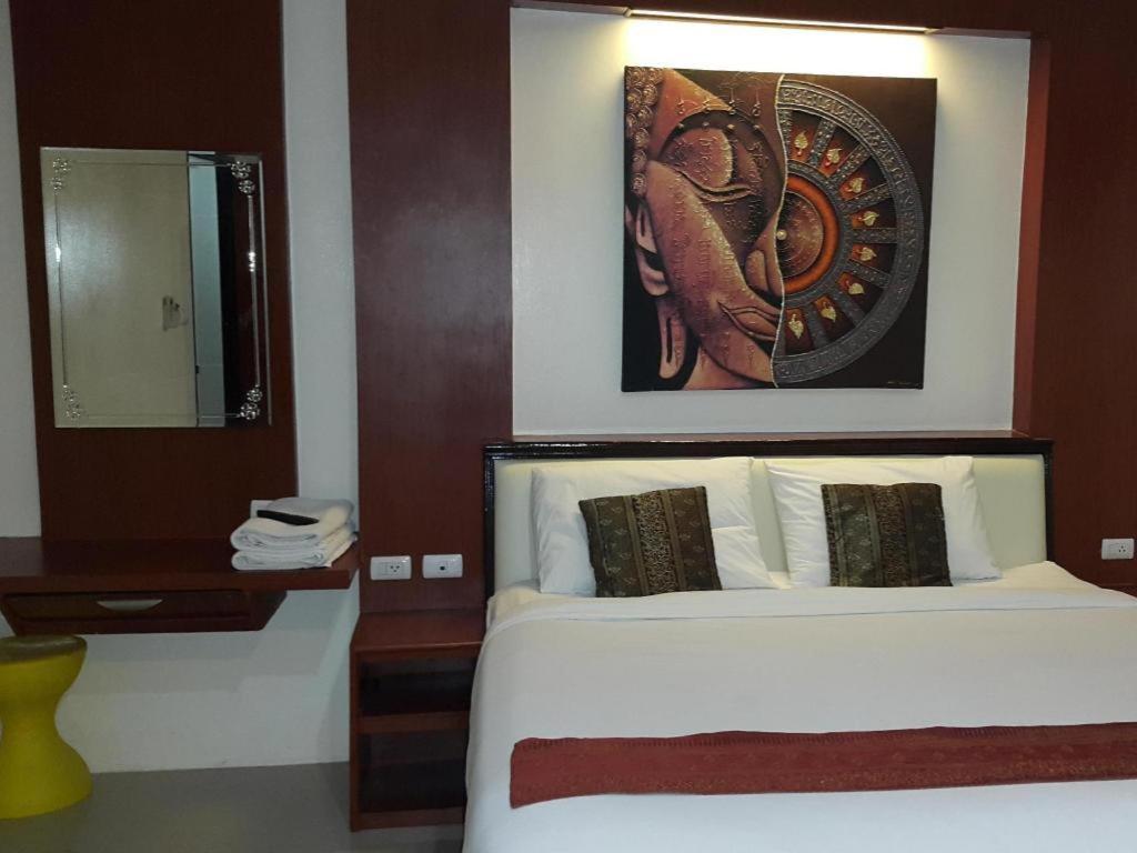 Ilmare Patong Place Екстериор снимка